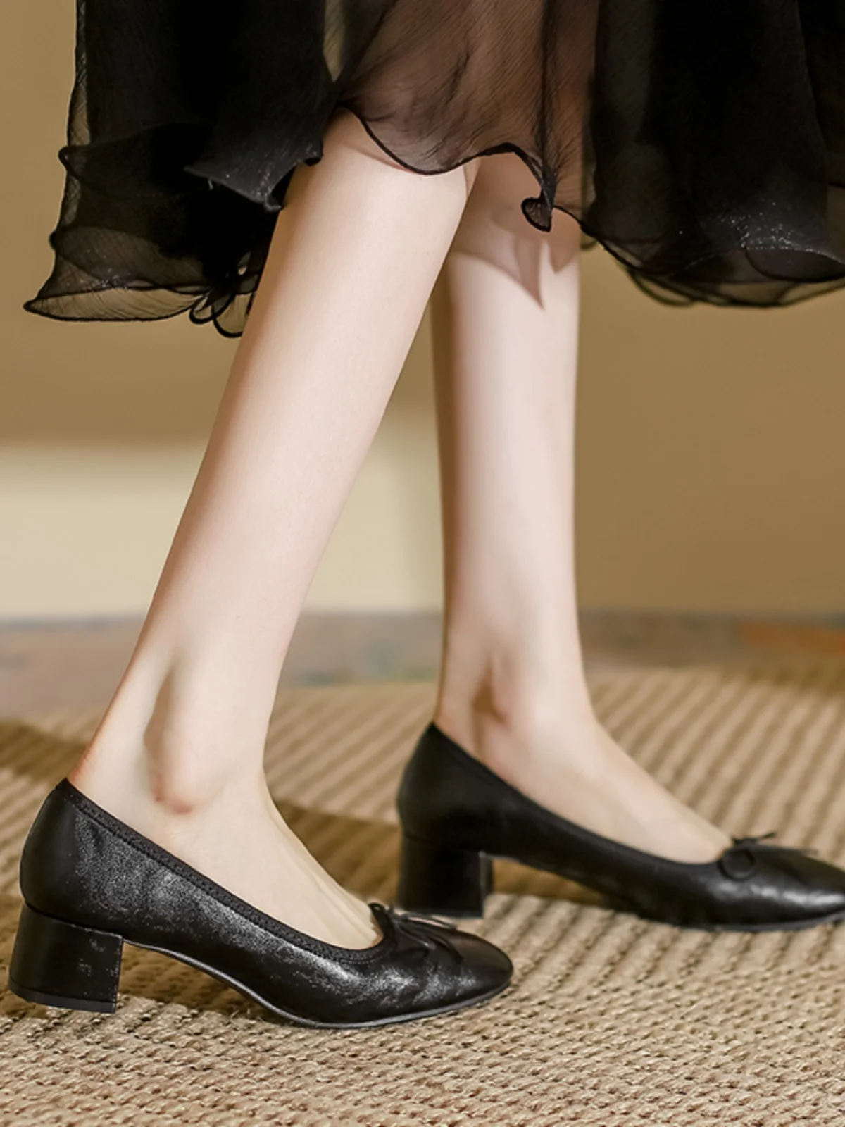 きれいめコーデにぴったりなパンプスは、どう選ぶ？