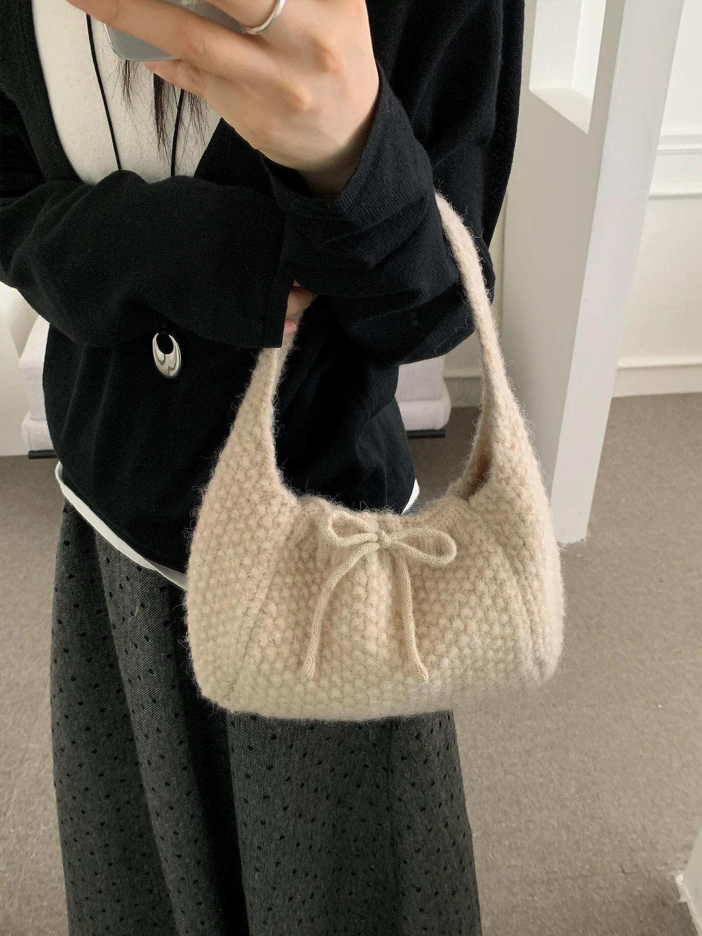10万円以内の軽いバッグで1泊2日旅行も通勤もOK？デイリートートバッグの選び方を徹底解説