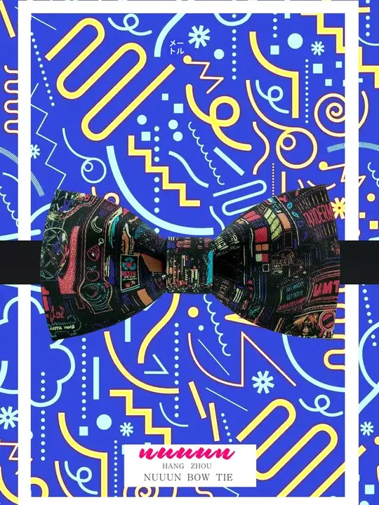 オリジナルプリントの蝶ネクタイ付き新郎用カジュアルウェディングスーツ【打ち合わせ不要・都市の光】