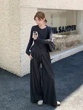 高級感のある黒のベストとワイドパンツ【春秋用・韓国スタイル・トレンド】（セットアップ対応）