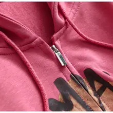 カートゥーンプリントのルーズフィット短丈フード付きジップ カーディガン【長袖・レディース・秋用】（セットアップ対応）