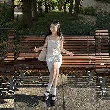 白色レースキャミソールトップスとワイドパンツ【夏用・ノースリーブ・女性用】（セットアップ対応）