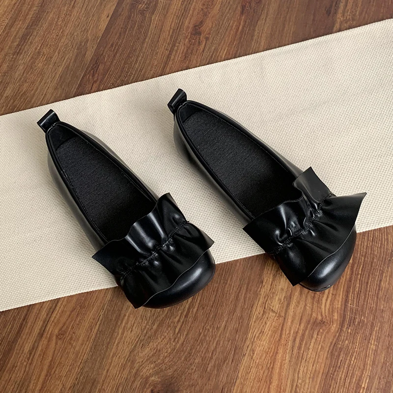 21cm 靴 レディース 通勤に最適な軽量ソフトソール浅口シューズの実用性解析