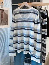 Vネックレースアップストライプニットトップス【ゆったりとしたスタイル・薄手・秋用】