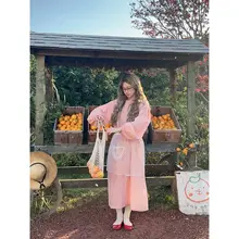 赤いチェックのワンピース 女性 秋の ゆったりし ランタンスリーブ 重ね着