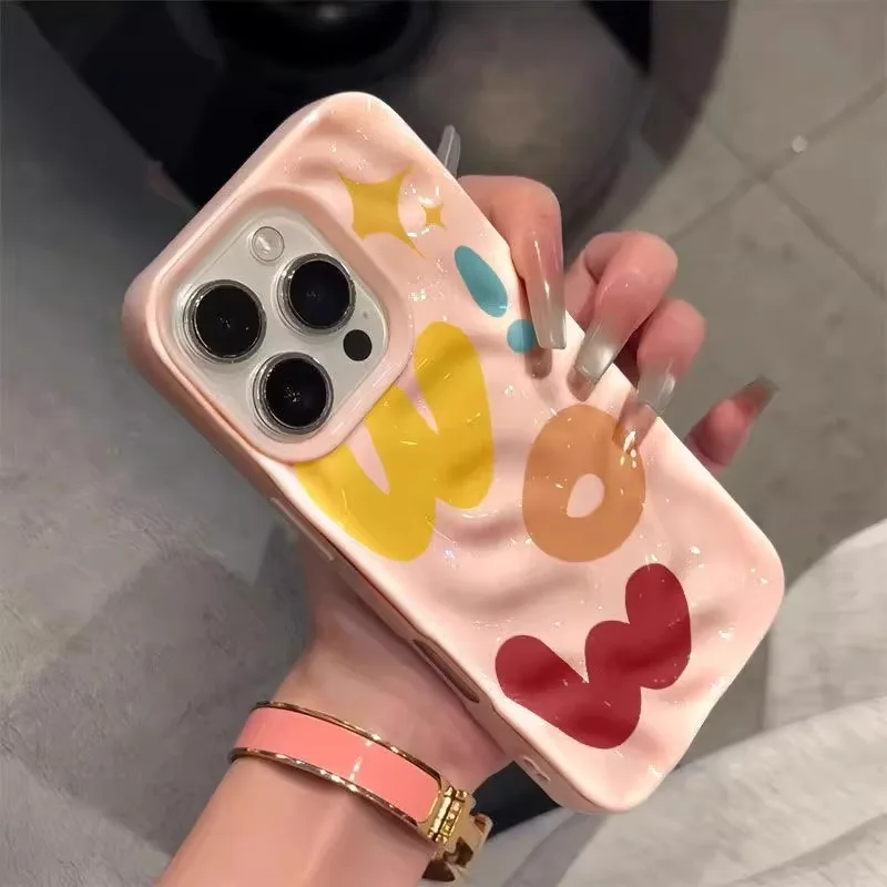 カラフルなイエロー背景のカートン風iPhoneケース：INS風デザインと衝撃吸収性能の実証