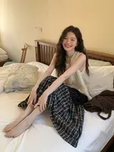 華やかなレースキャミソール【夏用・軽やかでゆったりとしたデザイン・ノースリーブ】