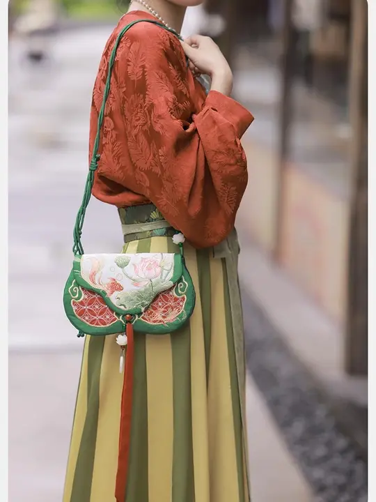 復古風刺繍ショルダーバッグ【美しいハンドバッグ・可愛いデザイン】