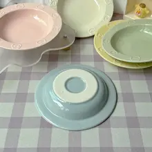 可愛らしい九匹の猫の浮き彫りデザインの陶器製フルーツプレート【家用食器用】