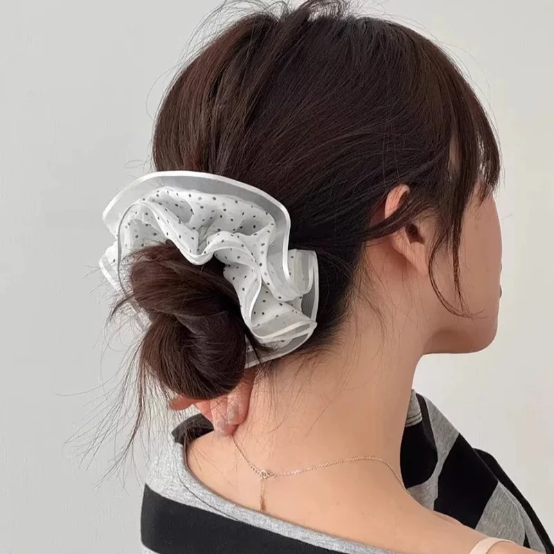 ショートヘアにメッシュをどう入れるか？自然で軽やかな雰囲気を演出するベストな方法とは