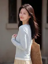 デザイン性のあるバイカラーラウンドネック長袖Tシャツ【秋用・女性用】（セットアップ対応）