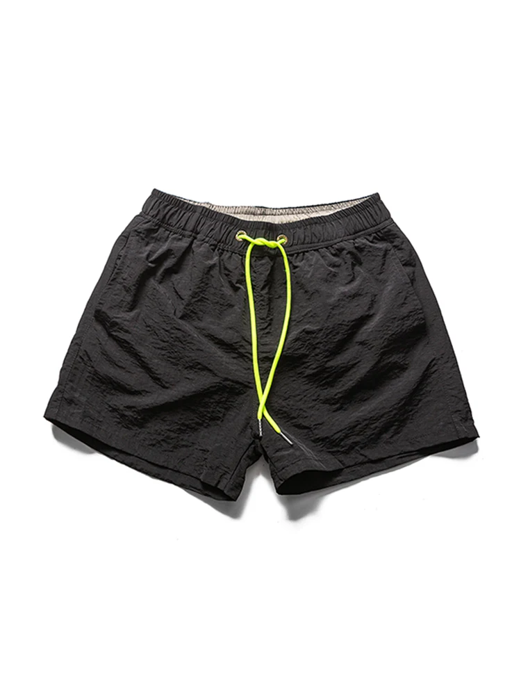 夏用薄手アイスシルク速乾ショートパンツ：通気性とカジュアルスタイルの実用性を検証