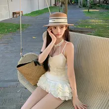 セクシーなレースデザインのブラジャー【二色展開・サポート効果】
