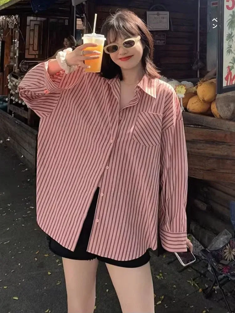 ビーチスタイルのブルーストライプUVカットシャツ【薄手・フィット・夏用・軽やか】