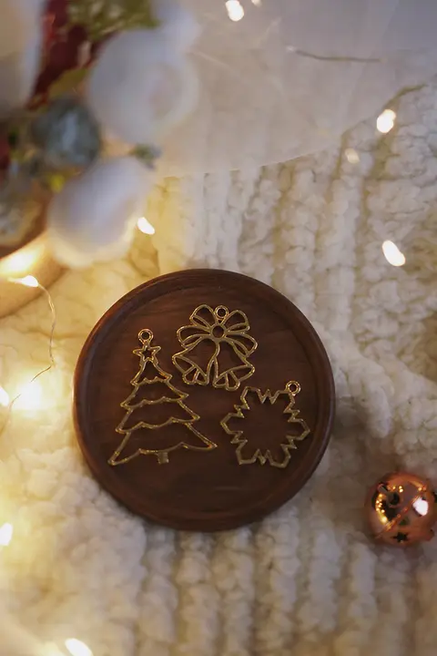 クリスマス飾り 鈴のミニペンダント【雪の花デザイン・リボン付き・クリスマス装飾用】