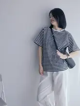 ストライプ柄 レディース 半袖Tシャツ【ラウンドネック・クラスティックデザイン・ゆったりフィット】
