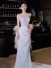 エレガントなビスチェスタイルのウェディングドレス【サテン素材・フィッシュテール・結婚式用】