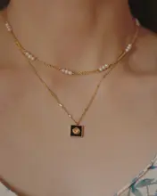 フランス風ビンテージデザインの金色貝殻ロックチェーンネックレス