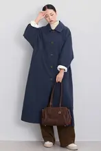 クラシックなブリティッシュスタイルのコート【ロング丈・ブルー・紙感素材】