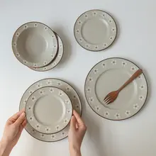 美濃焼の陶器プレート【梅花型・セサミ釉・ヴィンテージスタイル・デザート・フルーツ用】