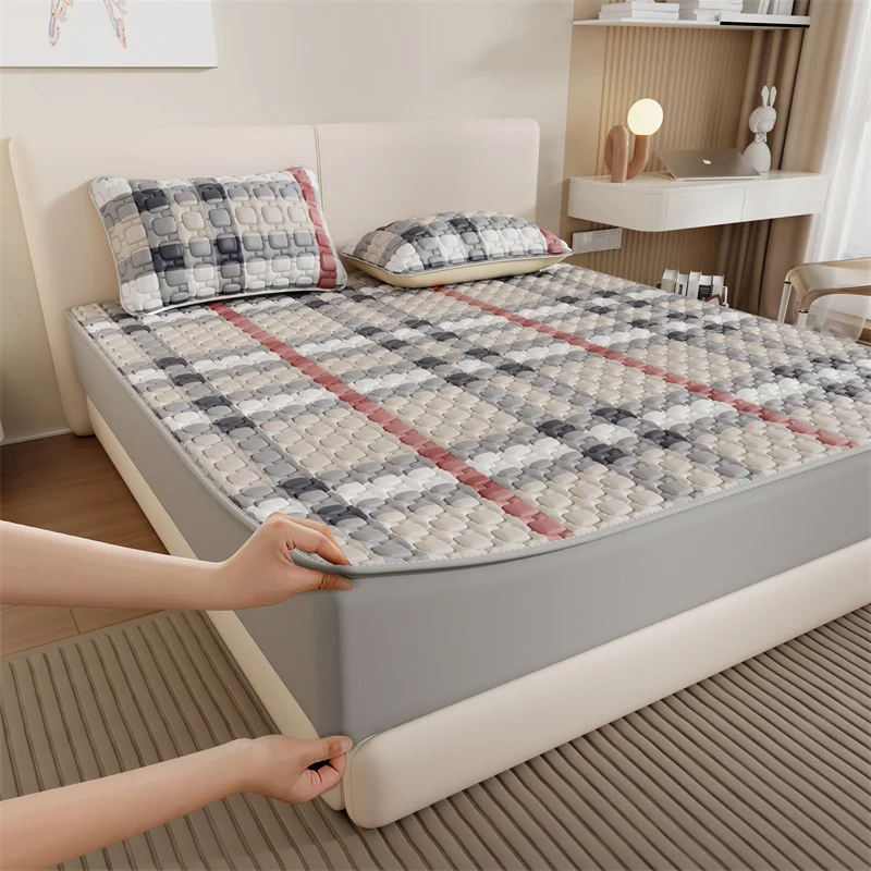涼しい夜をどう選ぶ？冷感マットレス保護カバーが夏の眠りを変える理由