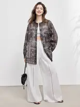 リゾートスタイルのレトロペイズリー柄シャツとショートパンツ【夏用・女性用・セットアップ対応】