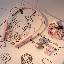 Bluetooth接続の重低音ヘッドフォン【高音質・交換可能・マイク付き】