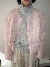 粉色の羽毛コート【デザイン性・流行のスタイル】