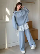 ブルーのレース風トップスとワイドパンツの上下セット【カジュアル・秋向け・リラクシング】（セットアップ対応）