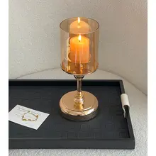高級感ある金色キャンドルホルダー【欧風デザイン・ロマンチックな雰囲気・テーブル装飾用】