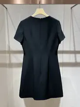 カラーコンビネーションの大人かわいいリトルブラックドレス【パーティー用・スリム効果】（セットアップ対応）