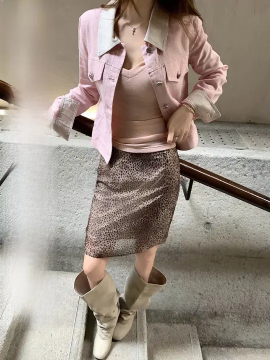魅力的なヒョウ柄のフィッシュテールスカート【春夏用・スリムフィット】（セットアップ対応）