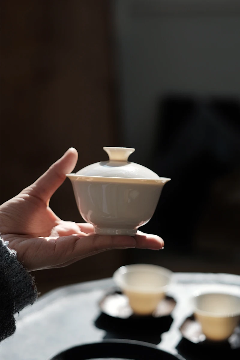 手作りの功夫茶具 小型蓋碗【古風デザイン・家庭用・景徳鎮製】