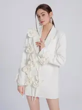 立体花デザインのホワイトレディースジャケット【エレガント・上質仕立て】