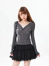 レースデザインのVネックフィット長袖トップス【春季用・ウエストマーク・ショート丈】（セットアップ対応）