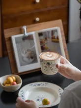 青花柄 手描き陶器 カフェカップ【燕子デザイン・贈り物に最適】