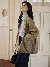 Vネックデザインのレトロ風トレンチコート【秋用・ゆったりシルエット】
