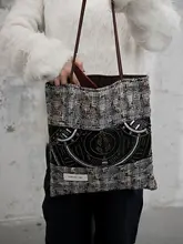 幾何学模様の刺繍が施されたトートバッグ【大容量・キャンバス素材・女性向けギフト】