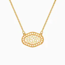 海棠花窓デザインの小米珠ネックレス【シンプルな吊り下げデザイン・誕生日プレゼントに最適】