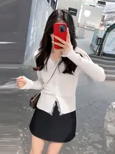 レースデザインのVネックニットトップス【女性用・フィット感・春用】