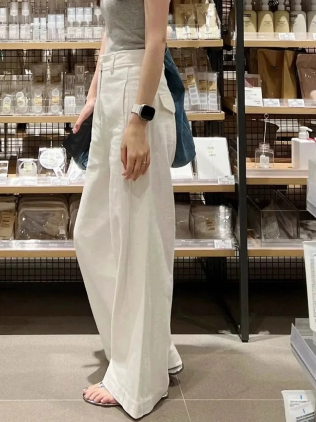 カーゴパンツ コーデ レディース vs リネンワイドパンツ　通勤に最適な選び方完全ガイド