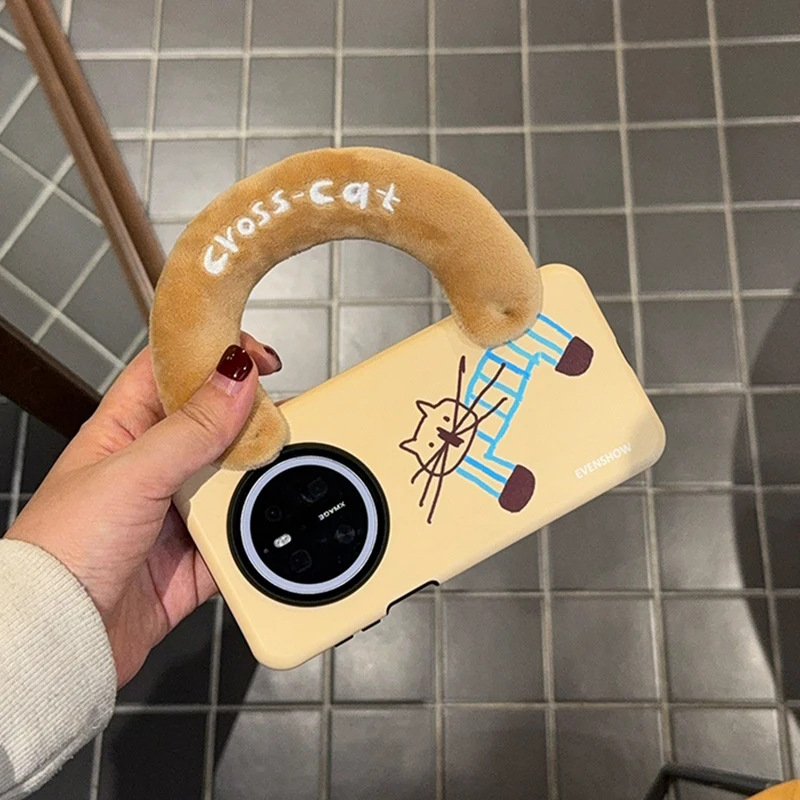 機能電話を選ぶべきか？それともシンプルな手提げ型ケースが最適なのか？