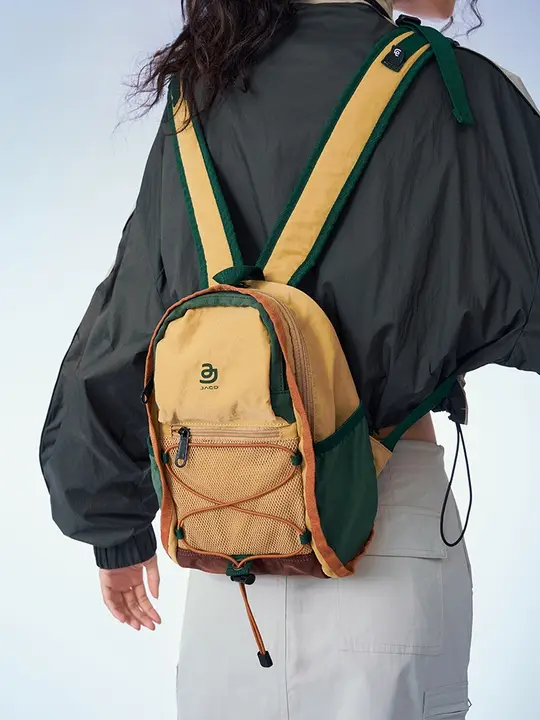 リュック デイパック レディース ミニリュック 軽量 アウトドア 旅行 登山 トレッキング 「JACD」