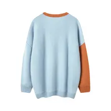 ルーズフィットの手刺繍入りカシミヤセーター【ラウンドネック・長めの丈・極上の柔らかさ】