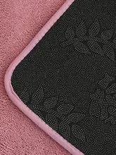 柔らかなピンクの短毛ラグ【防音・お手入れ不要・インテリアに最適】