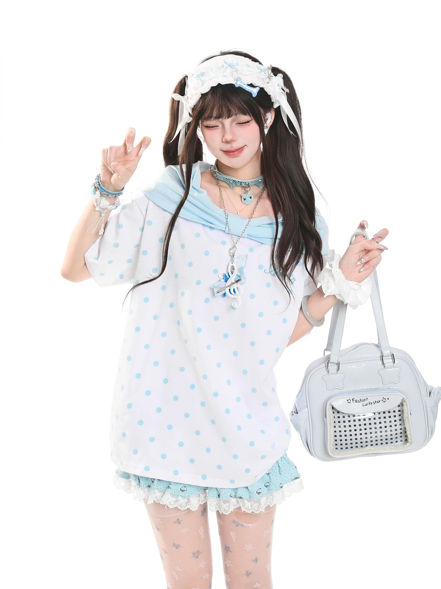 可愛い私服の定番アイテム：学院風ドットリボン半袖Tシャツの実用性とシーン別活用
