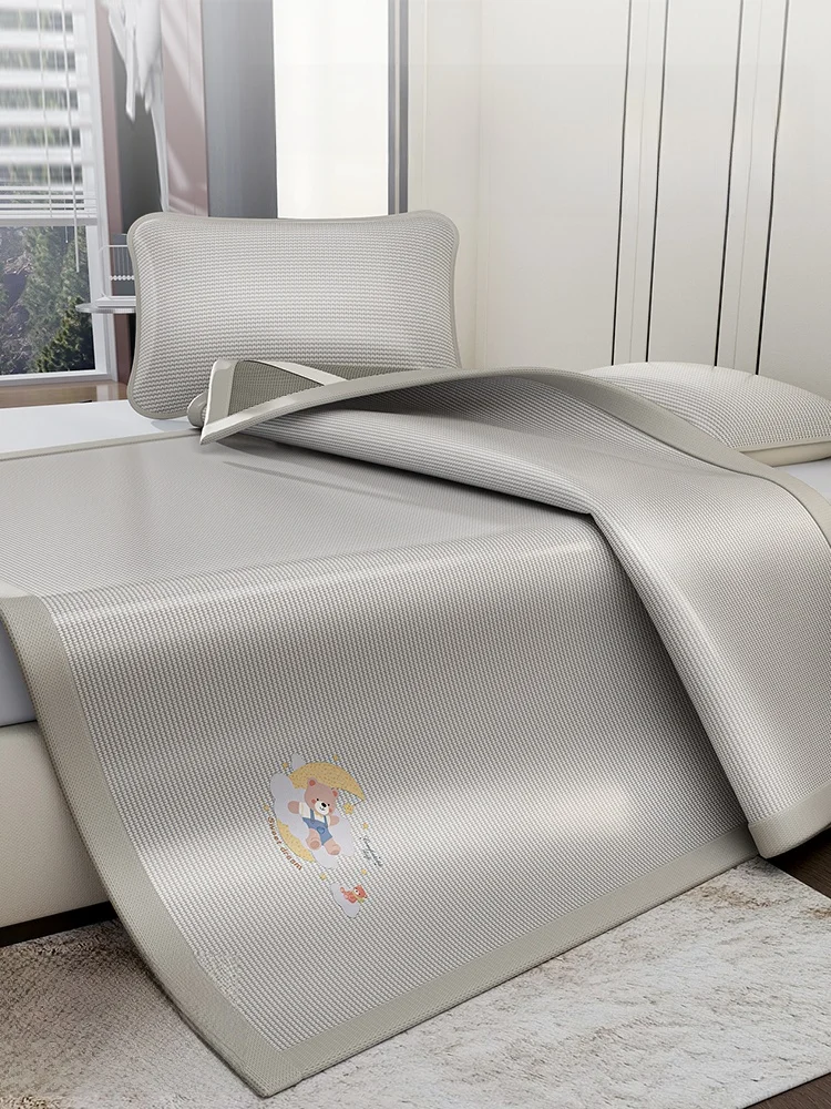 夏用カーボン冷感シーツ：ファミリーキャンプでの暑さ対策に最適な涼しい寝具