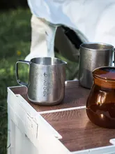 ステンレス製 コーヒーラテアートピッチャー【計量機能付き・プロ用・泡立て器】