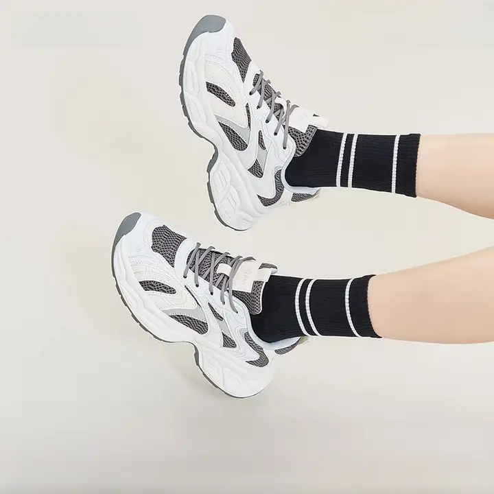 春用 スポーツスニーカー レディース【厚底・メッシュ・ダッドシューズ】