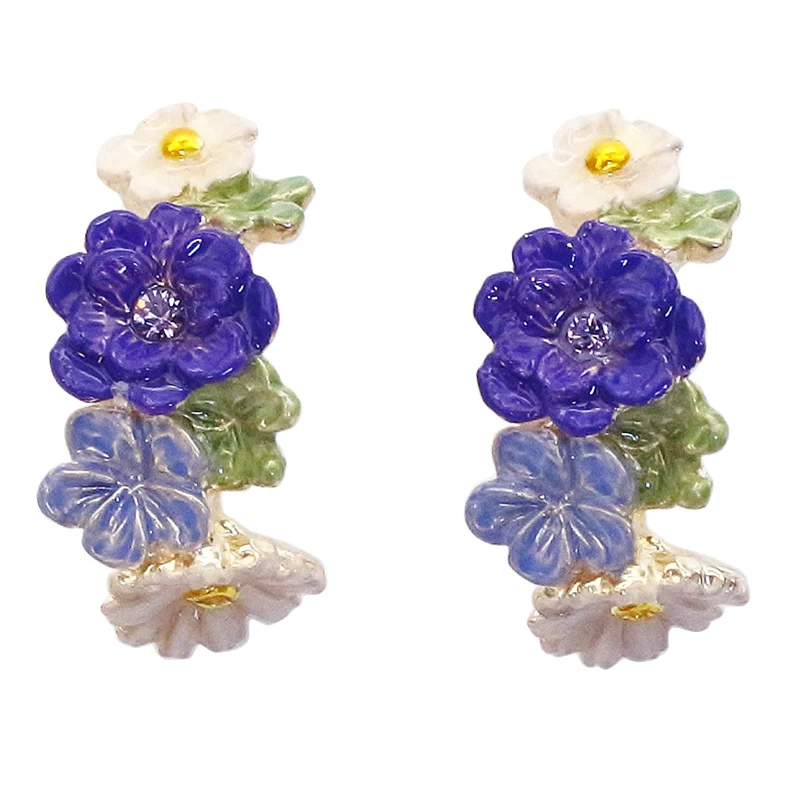 紫色の花の雏菊デザインのイヤリング：ハンドメイドアクセサリーの代表的な植物系デザイン